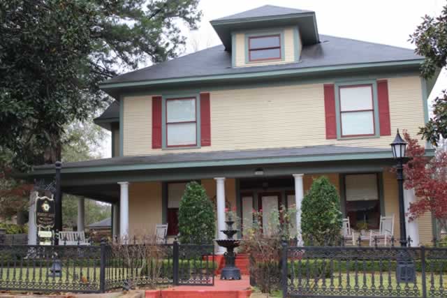 Memory Lane Inn ... a Crafting Retreat, in Tyler Texas