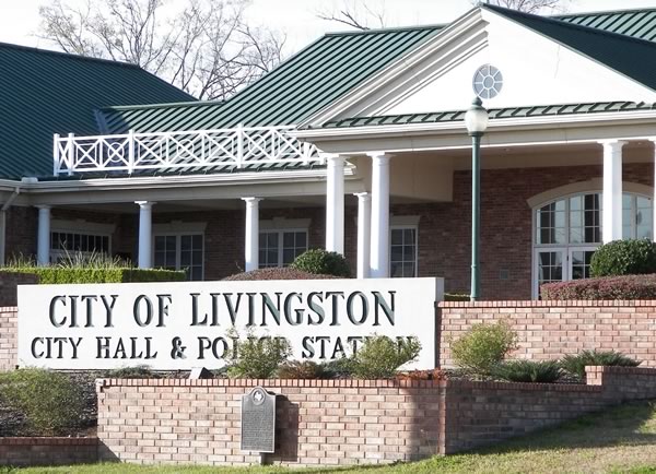City Hall in Livingston, Texas