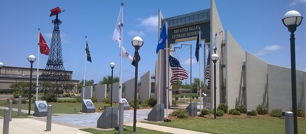 The Eiffel Tower in Paris, Texas ... next to the Red River Valley Veterans Memorial