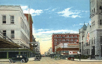 Pearl Street in downtown Beaumont Texas Pearl Street in downtown Beaumont Texas