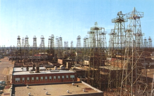 Oil Derricks in Downtown Kilgore, Texas Oil Derricks in Downtown Kilgore, Texas